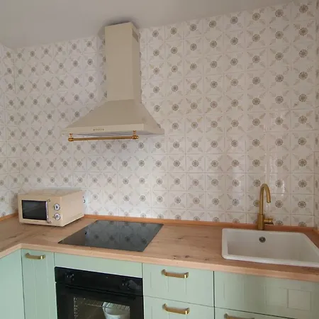 Casa Rural En La Adrada Con Jardin Tatil Evi *