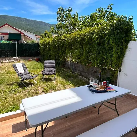 Casa de Férias En Con Jardín