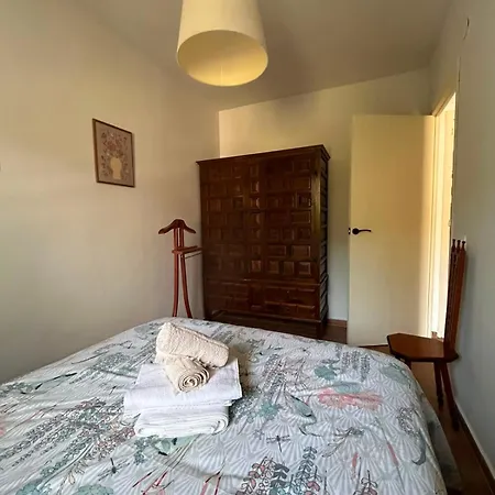 Casa de Férias En Con Jardín La Adrada